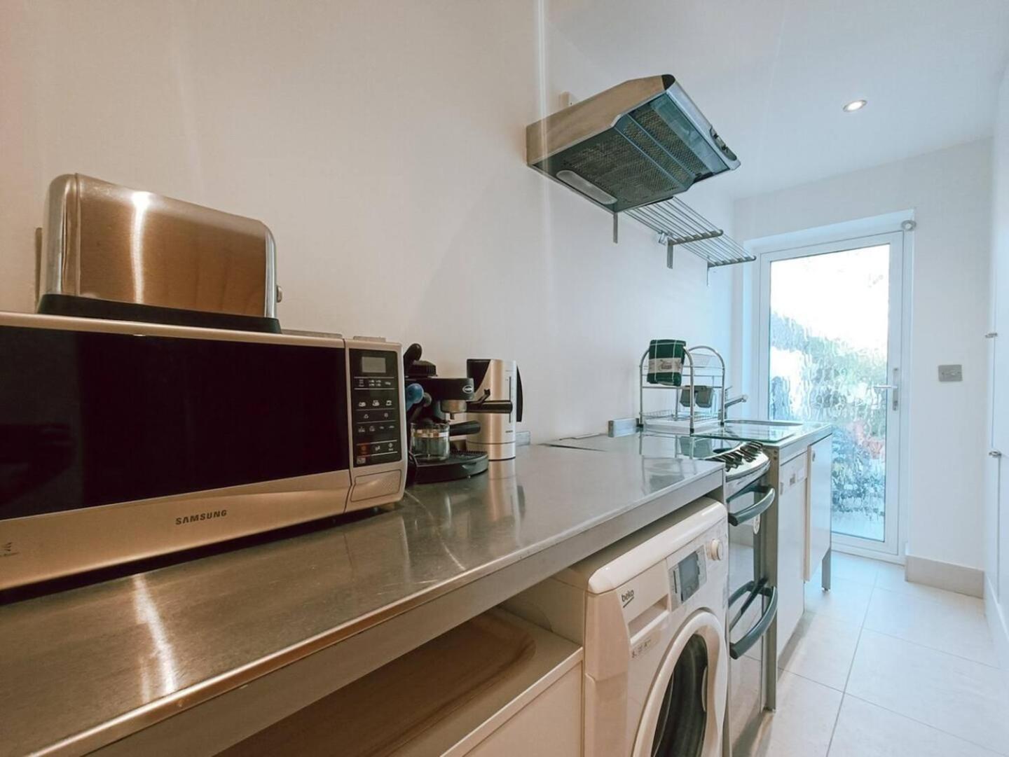 The Sandy Studio Flat In Petersham Strawberry Hill Exterior photo