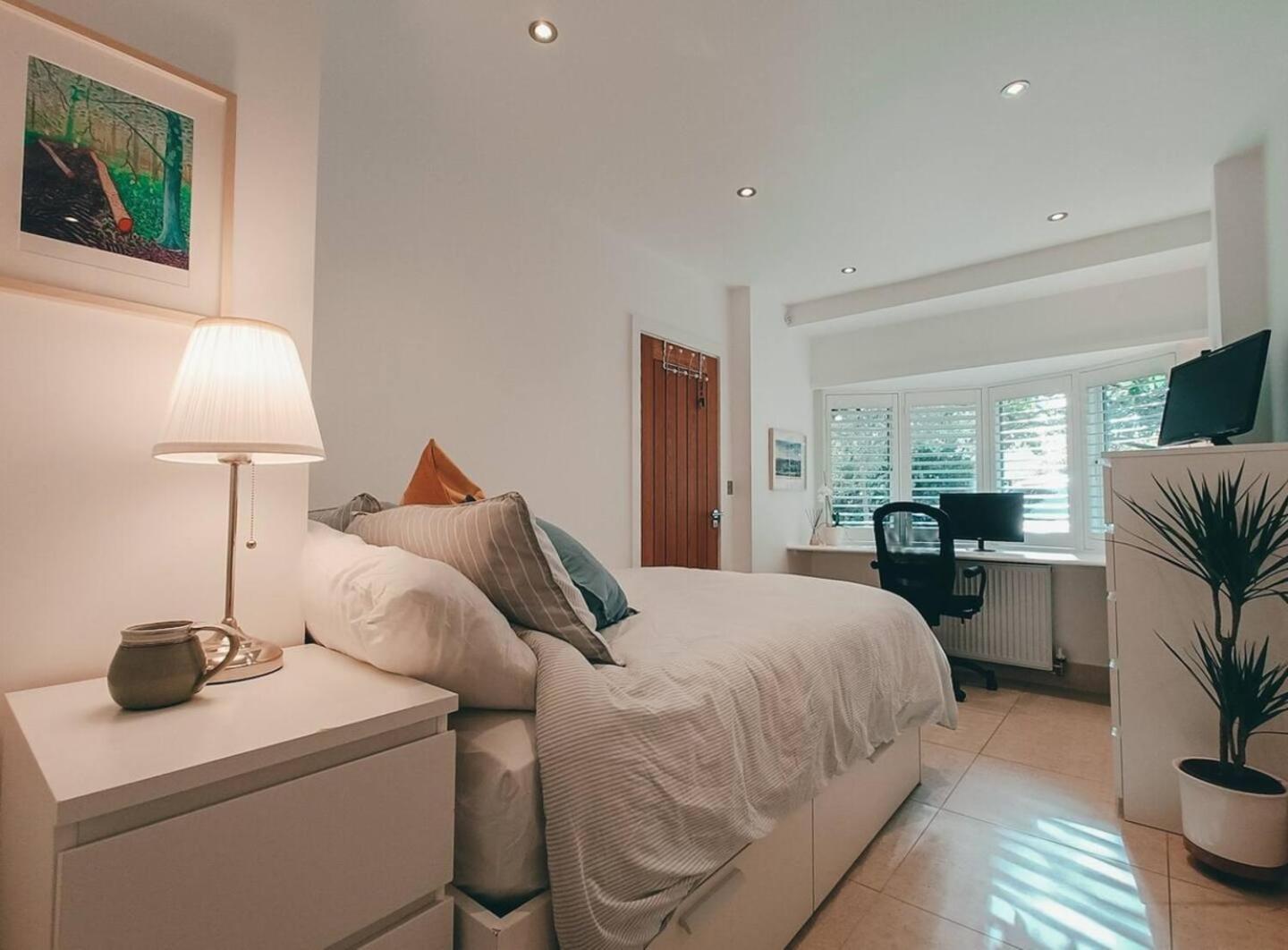 The Sandy Studio Flat In Petersham Strawberry Hill Exterior photo